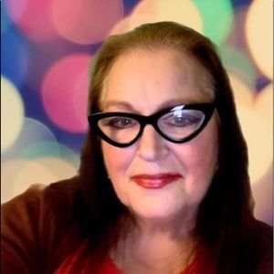 Meet your Posher, Dana